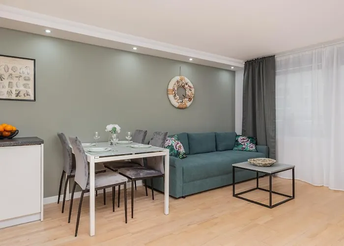 Cozy Apartment With Balcony In Central Gdansk Dlugie Ogrody By Noclegi Renters